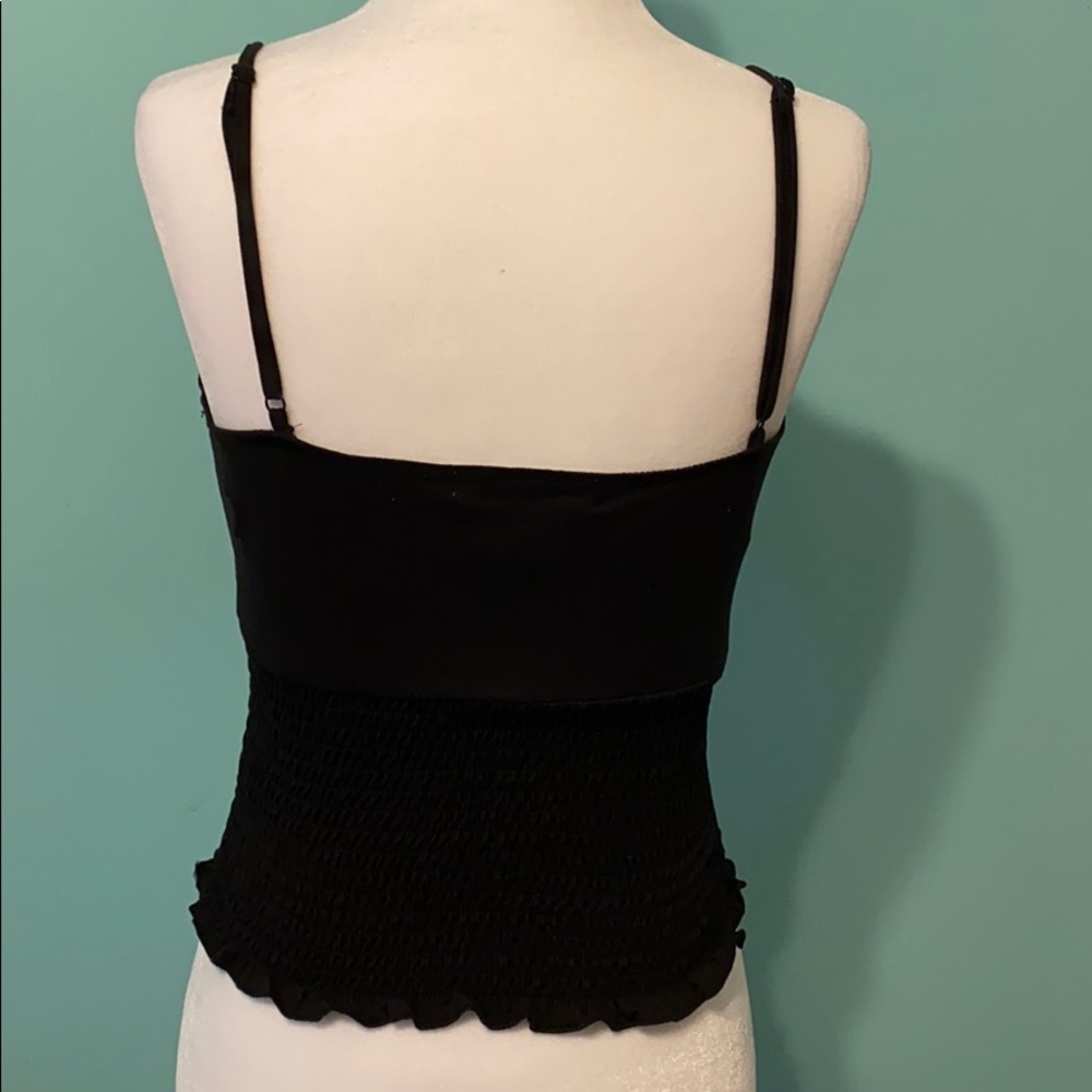 🌺 URBAN HERITAGE TIE-FRONT KEYHOLE CAMI SOFT - Picture 2 of 8